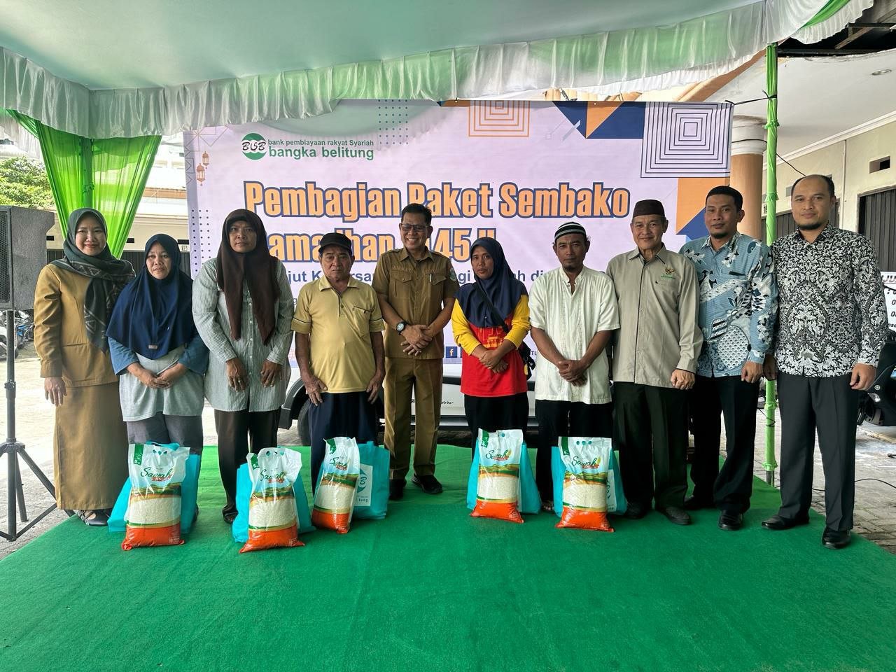 Pembagian Paket Sembako Ramadhan 1445 H BPRS Bangka Beliung